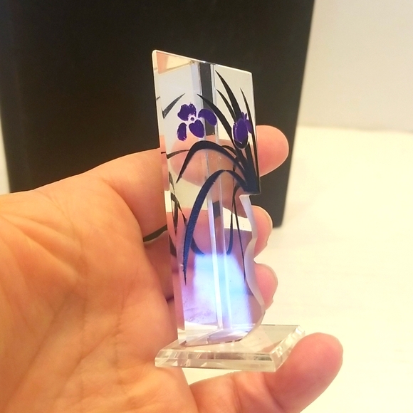 Rare Mini Vintage Handmade 3D Glass Rhombus Block Sculpture Violet Flower - Picture 5 of 11